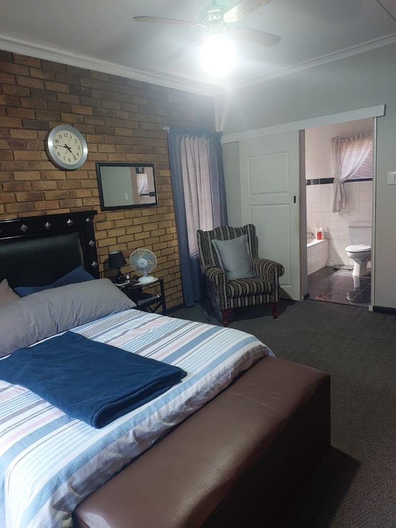 4 Bedroom Property for Sale in Lourenspark North West